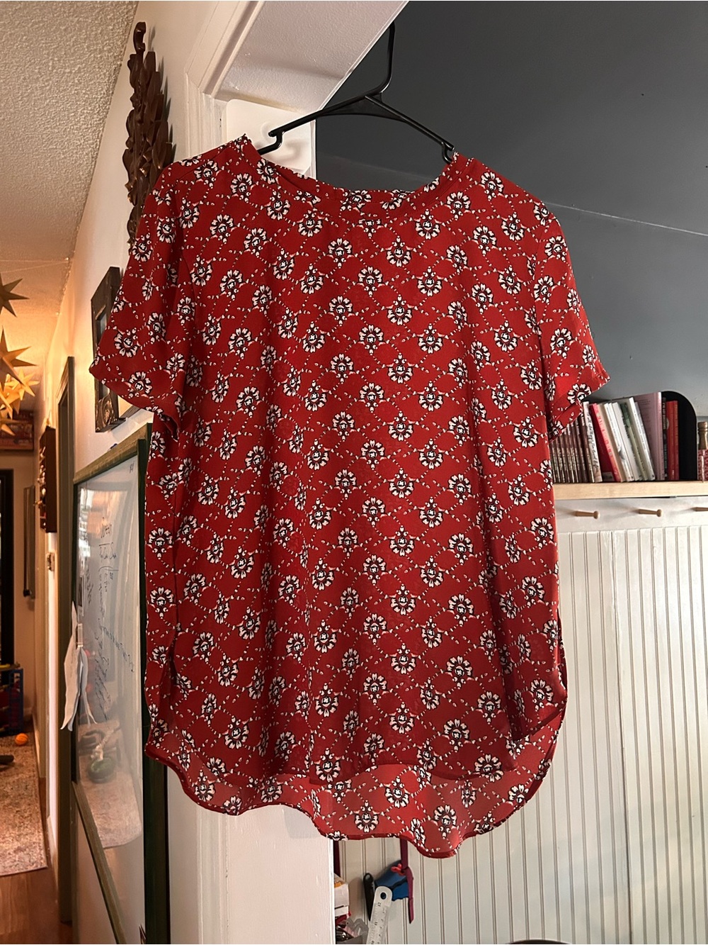 LOFT Red Floral Short-Sleeve Blouse